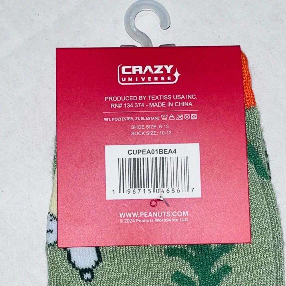 Peanuts Crew Socks, Snoopy Camping and 2 Camper Key Rings‎ New